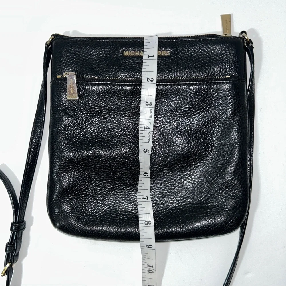 MICHAEL KORS RILEY LEATHER FLAT CROSSBODY‎ WOMEN'S BLACK BAG PURSE